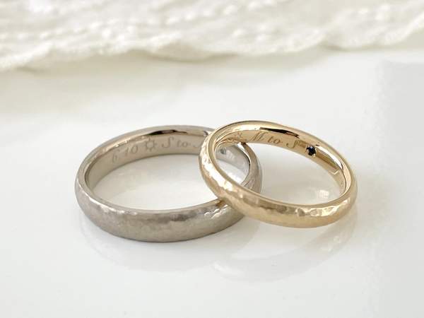 金とホワイトゴールドの結婚指輪