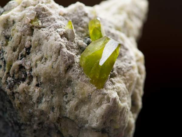 緑の宝石の原石