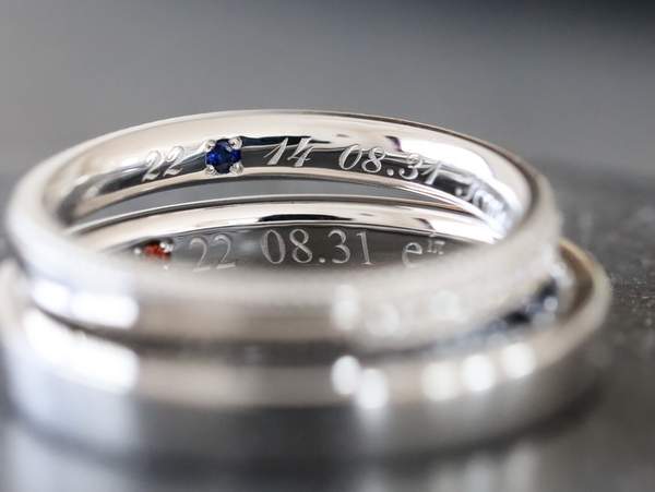 プラチナの結婚指輪内側の刻印