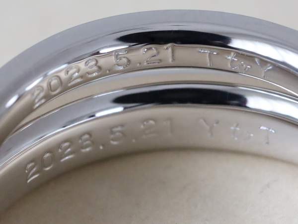 プラチナの結婚指輪内側の刻印