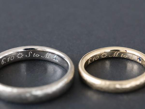 甲丸の結婚指輪内側の刻印と誕生石