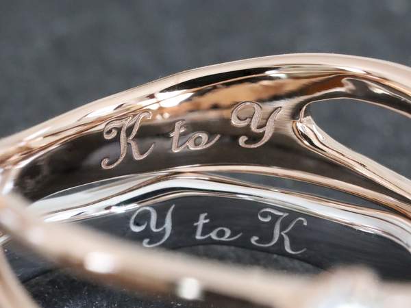 結婚指輪内側のレーザー刻印