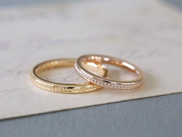 イエローゴールドとピンクゴールドの結婚指輪
