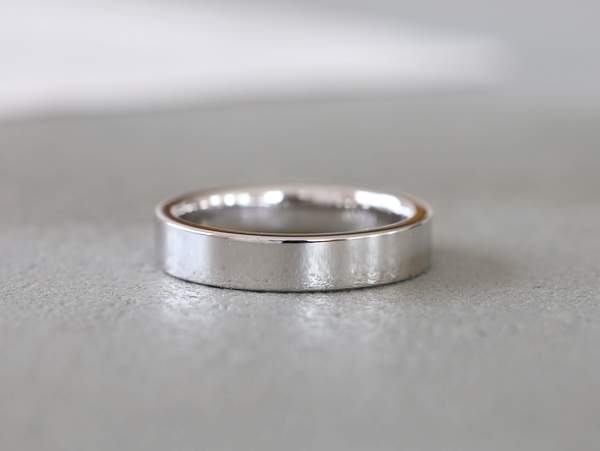 プラチナ平打ちリング