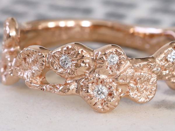 メレーダイヤ入りピンクゴールドリングアップ