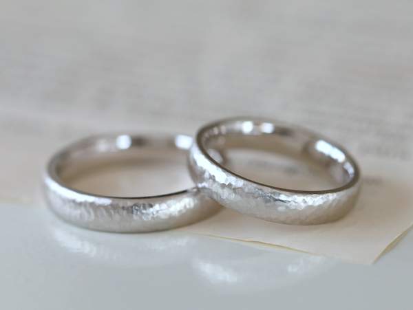 横浜市よりお越し下さったお客様からの【結婚指輪】のオーダーメイド(m-127)...