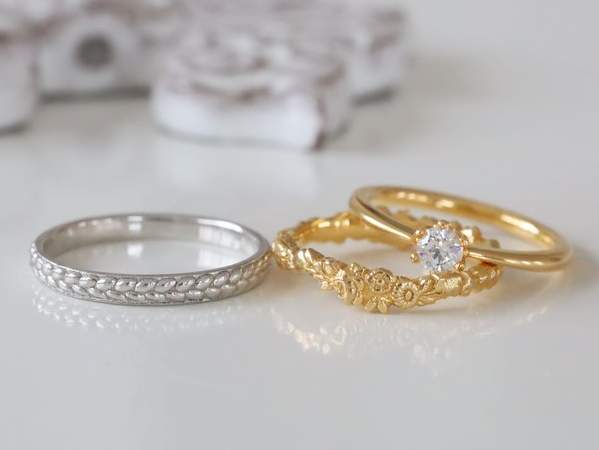 【ダイヤモンドでプロポーズ】婚約指輪と結婚指輪をオーダーメイド...
