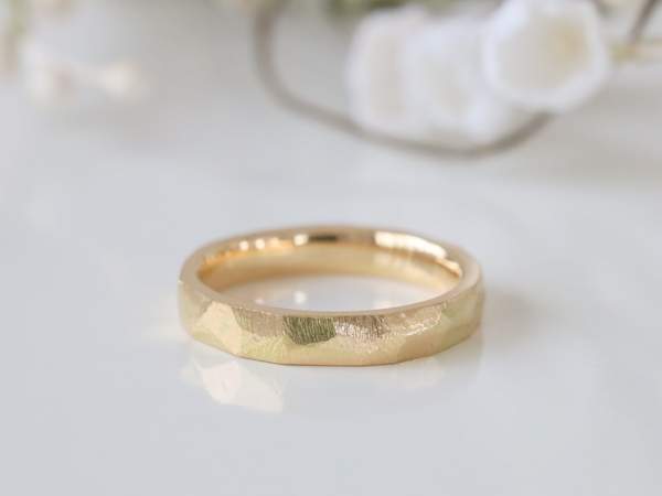 金の指輪