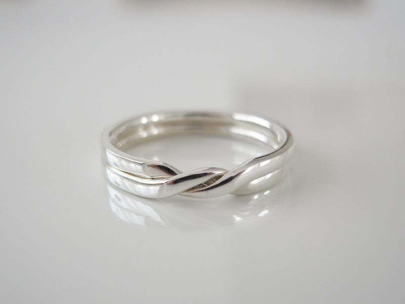プラチナのギメルリングの結婚指輪