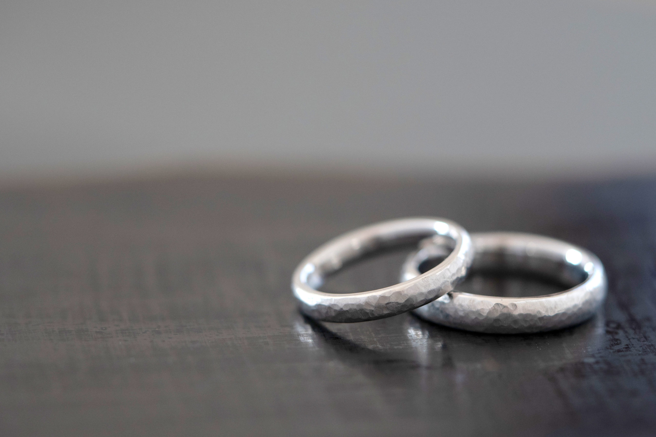 槌目の結婚指輪